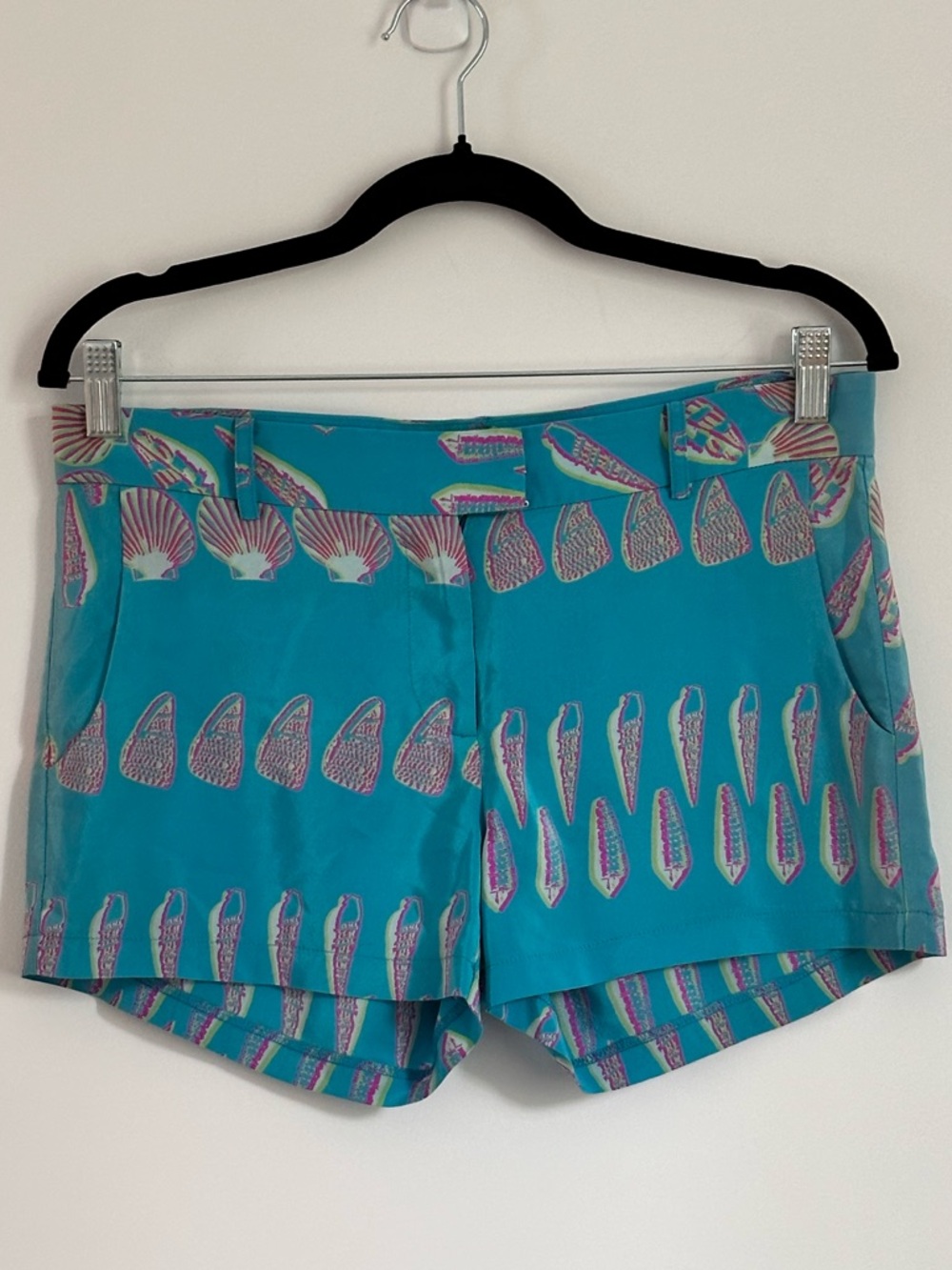AMANDA UPRICHARD Brooklyn Silk Shorts in Aqua Shell Print